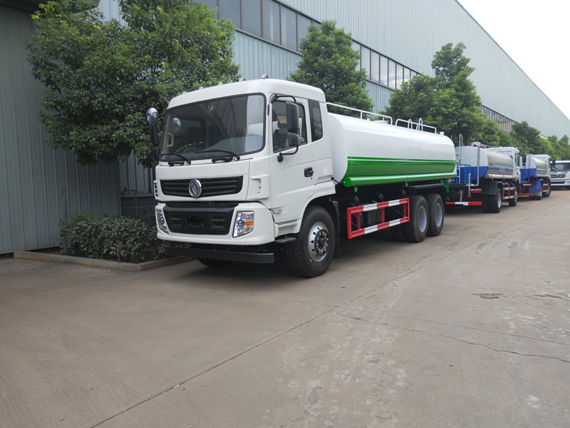 20����ˮ܇�N�����ģ�������ˮ܇�S�҃r(ji��)�񣬖|�L(f��ng)20����ˮ܇�����X