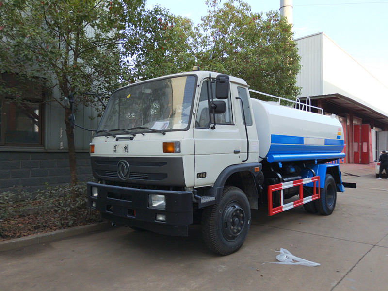 �е�ˮ܇�S��ֱ�N���е�ˮ܇�N�ۣ�������ˮ܇�S��ֱ�N