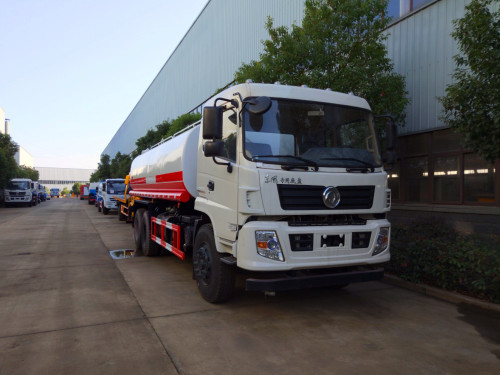 東風灑水車介紹不同廠家的灑水車會有性能上的很大差異 東風灑水車介紹不同廠家的灑水車會有性能上的很大差異