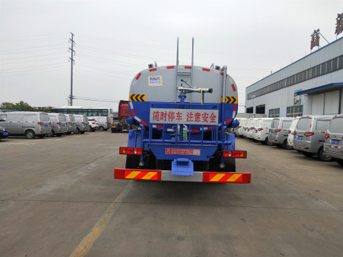 程力灑水車廠家 程力灑水車廠家