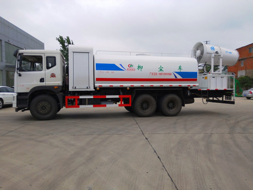 東風(fēng)后雙橋多功能80-120米抑塵車 東風(fēng)后雙橋多功能80-120米抑塵車