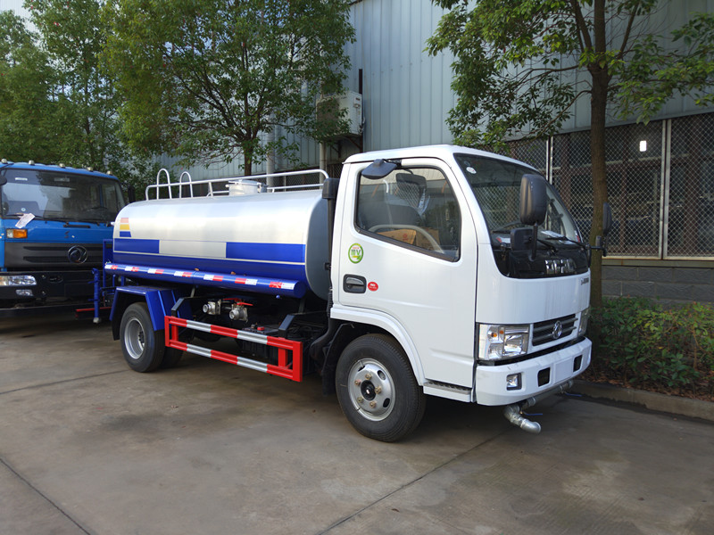 5立方灑水車一輛多少錢-5立方灑水車價(jià)格報(bào)價(jià) 5立方灑水車一輛多少錢-5立方灑水車價(jià)格報(bào)價(jià)