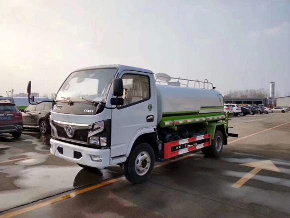 5噸國(guó)六灑水車參數(shù)價(jià)格-國(guó)六5噸灑水車價(jià)格報(bào)價(jià)-程力集團(tuán) 5噸國(guó)六灑水車參數(shù)價(jià)格-國(guó)六5噸灑水車價(jià)格報(bào)價(jià)-程力集團(tuán)