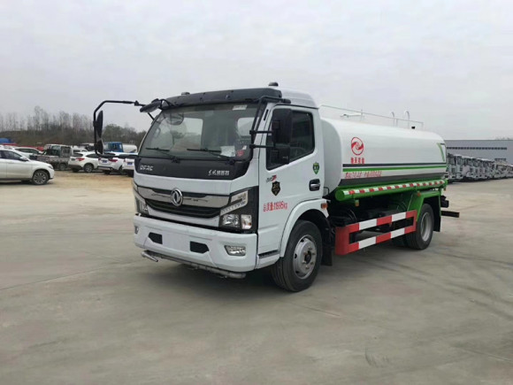 綠化灑水車的保養(yǎng)-綠化灑水車維修保養(yǎng)說(shuō)明-湖北程力 綠化灑水車的保養(yǎng)-綠化灑水車維修保養(yǎng)說(shuō)明-湖北程力