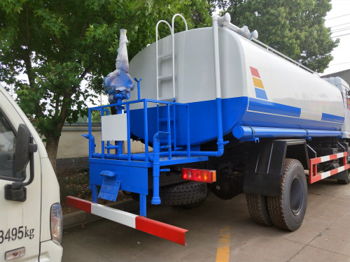 公路用灑水車 公路用灑水車