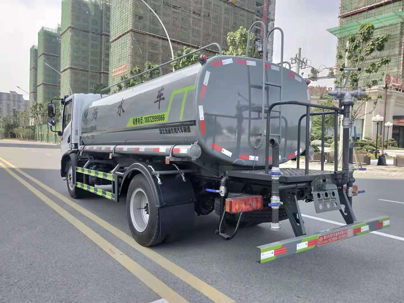 9.2噸灑水車 9.2噸灑水車