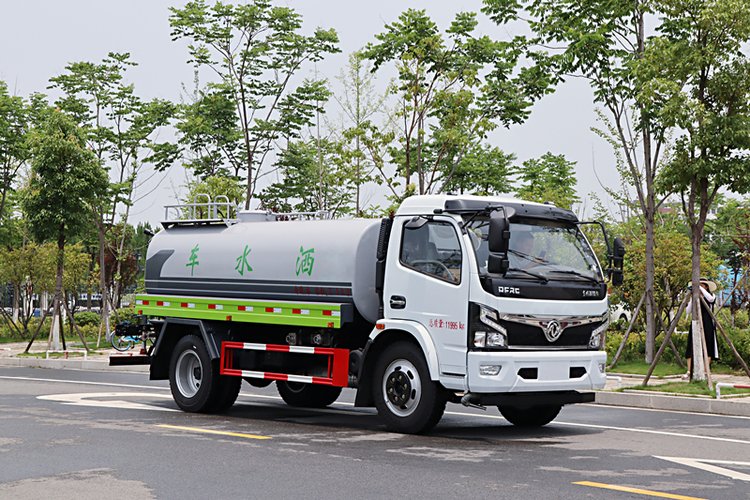 灑水車(chē)用途!哪些地方需要用到灑水車(chē)? 灑水車(chē)用途!哪些地方需要用到灑水車(chē)?